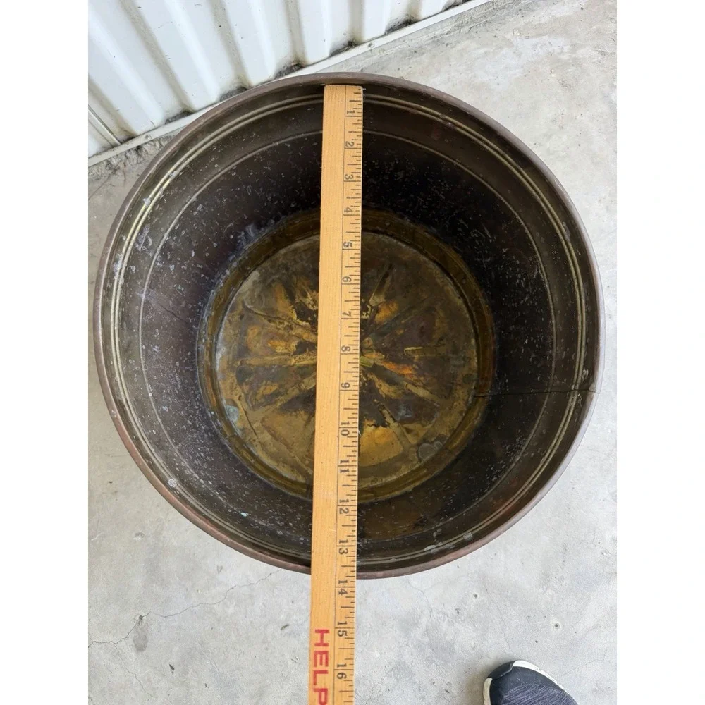 VTG Metal Waste Basket Trash Can Heavy Emboss Brass Shell Pattern Coastal Patina